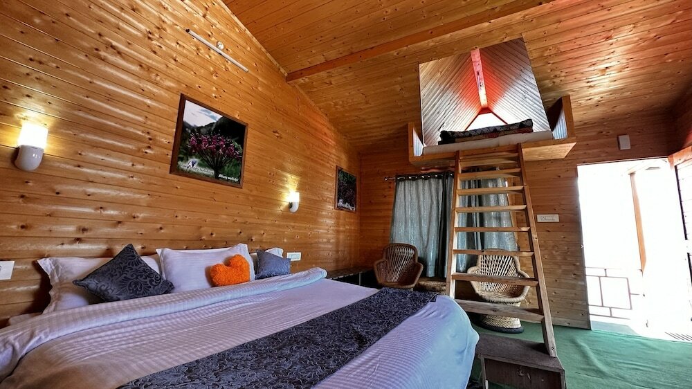 Фото Blue Poppy Resort