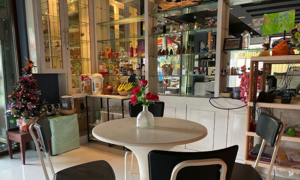 Фото Fandee House Hostel - Adults Only