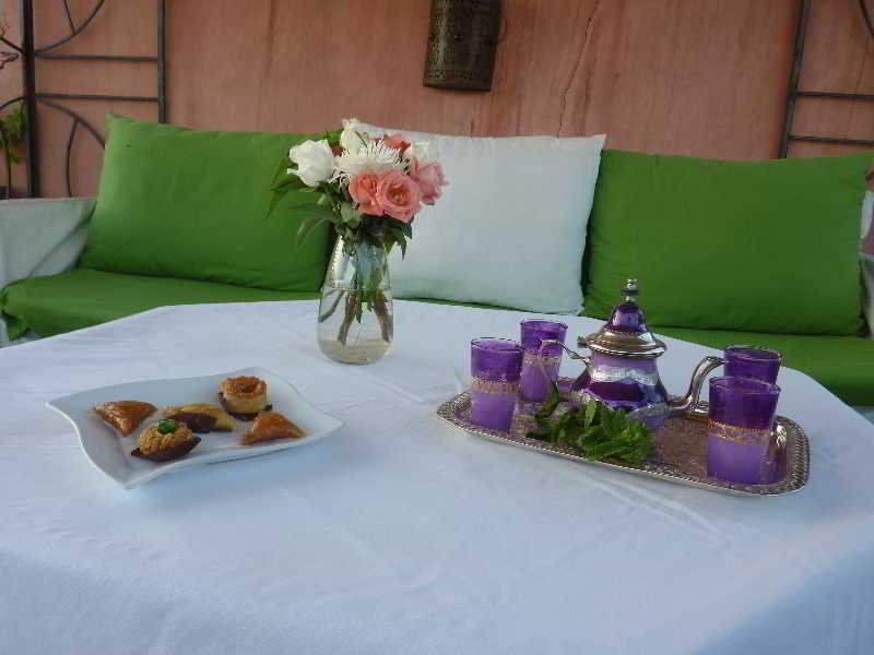 Фото Riad Hadika Maria