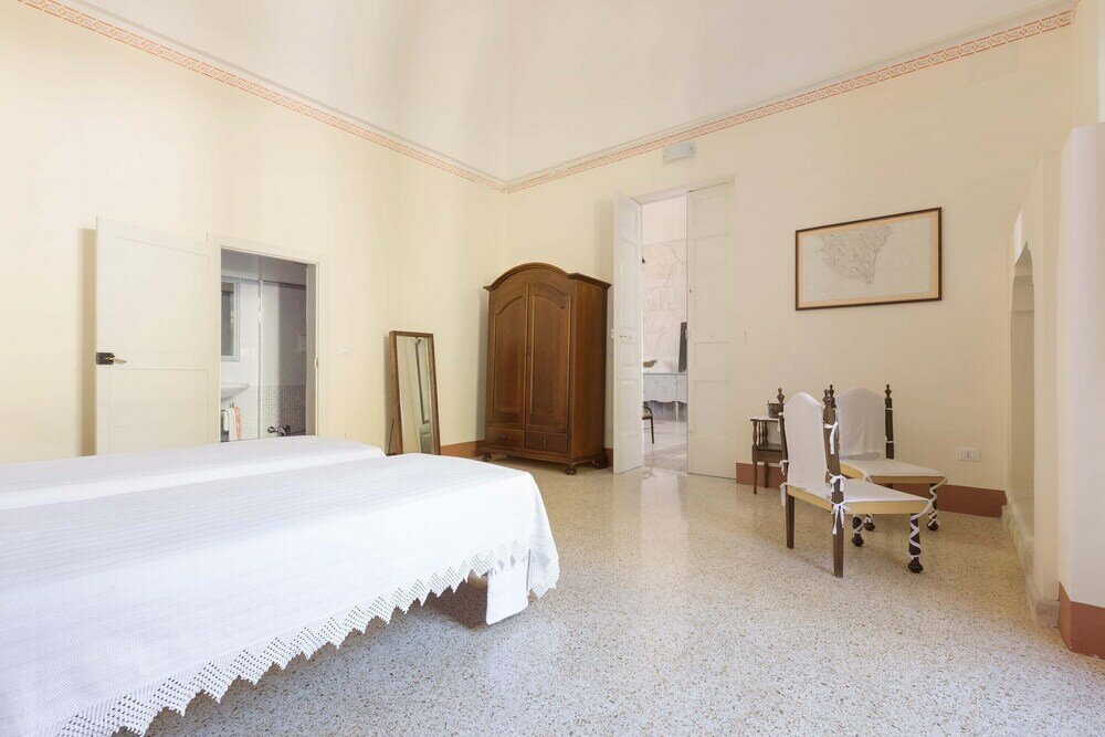 Фото 1893 Villa Martella