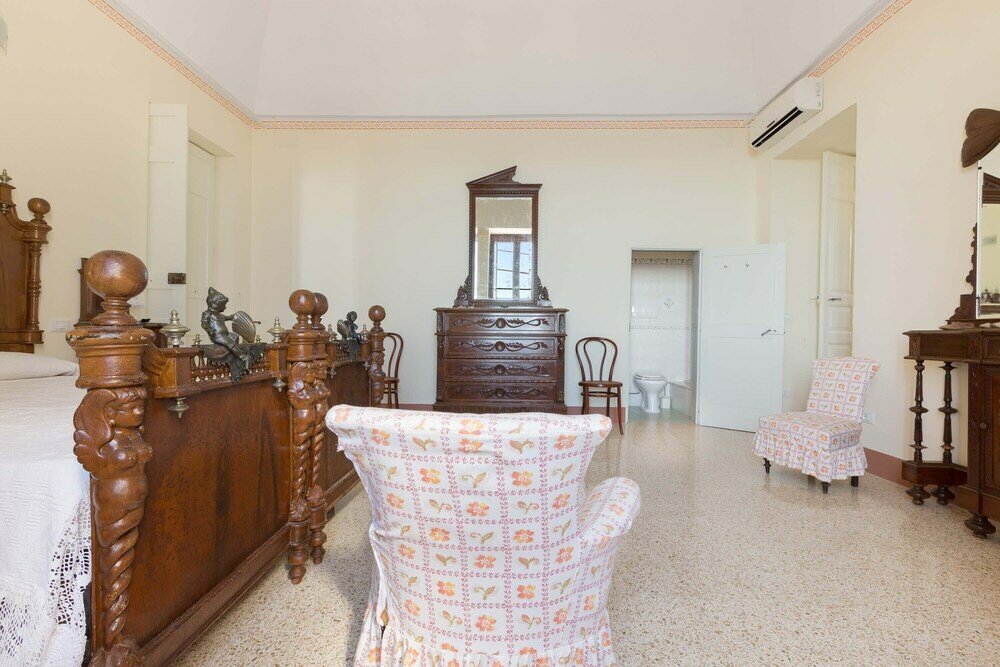 Фото 1893 Villa Martella