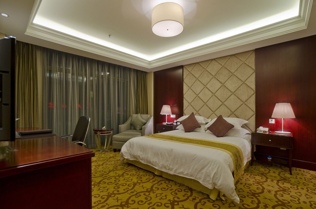 Фото Jiangsu Cuipingshan Hotel