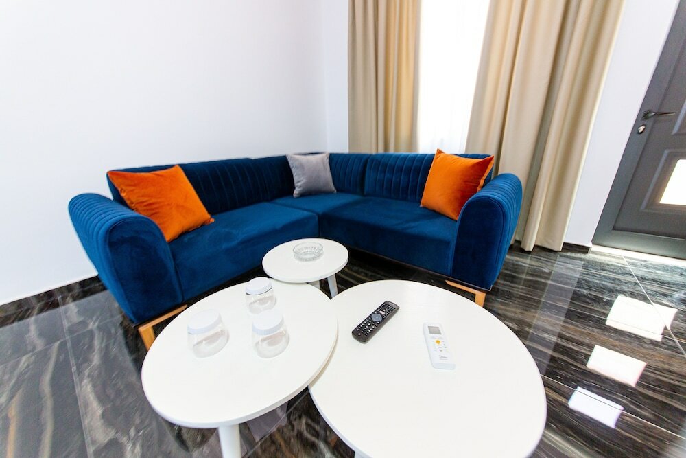 Фото Santa Oliva Suites