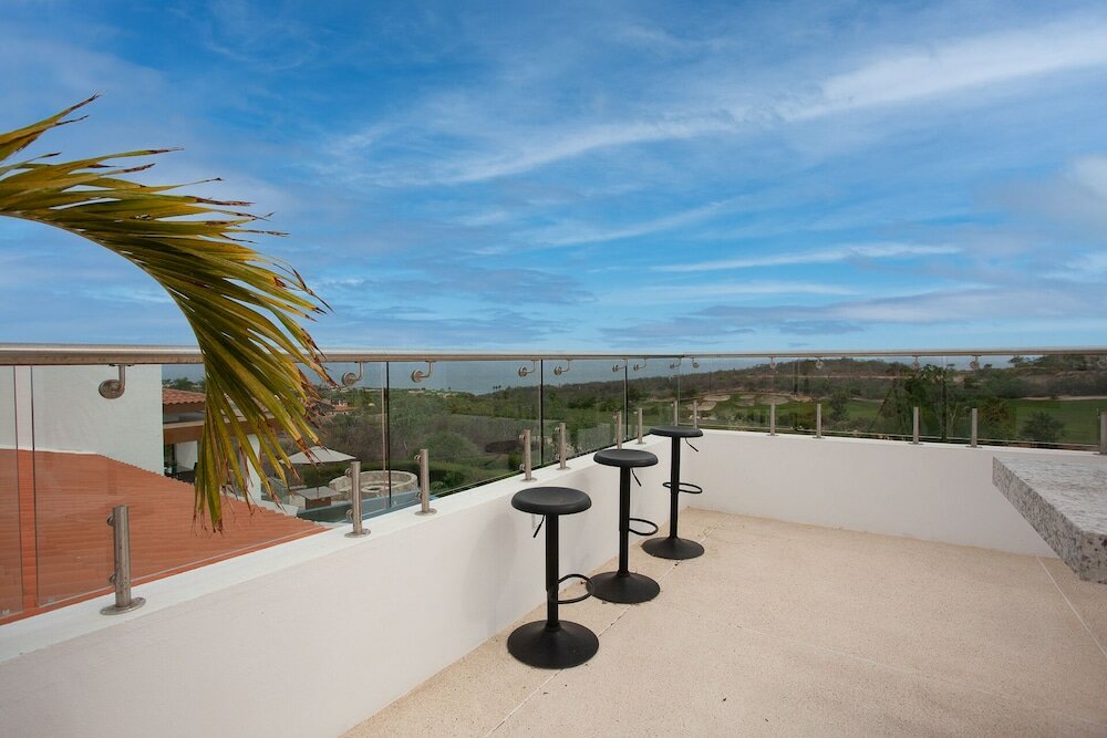 Фото Gorgeous estate in Puerto Los Cabos golf and beach community