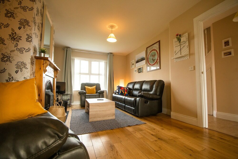 Фото Modern Central Three Bedroom House