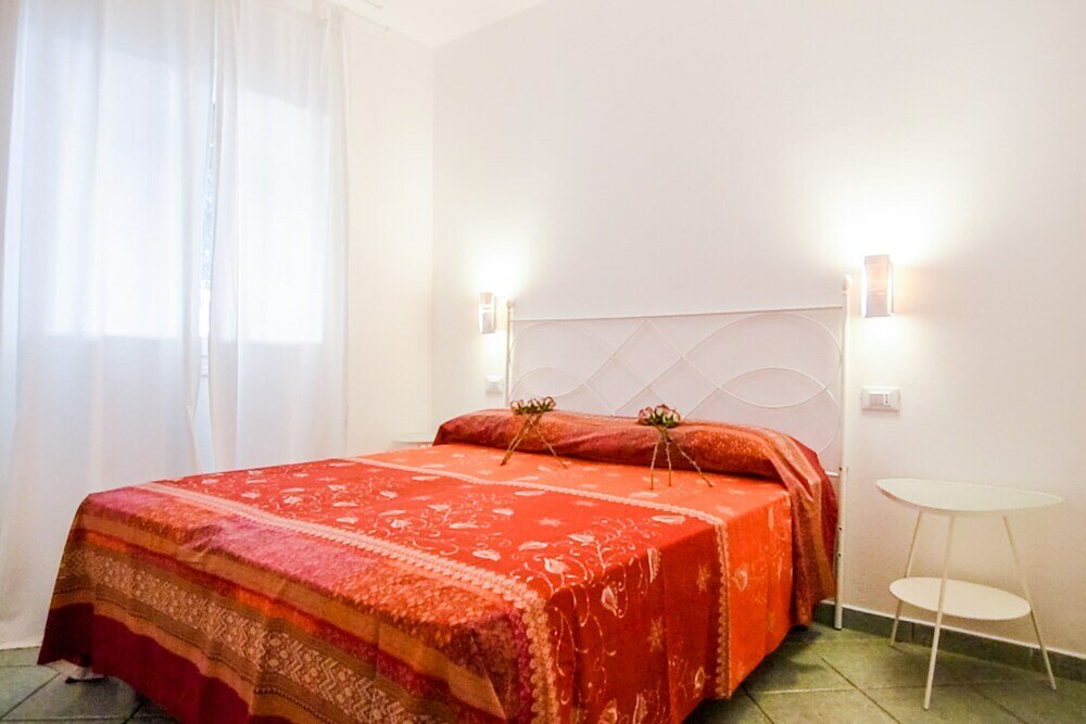 Фото Les Bouganvilles by SolturElba