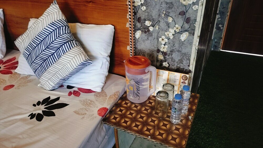 Фото Hotel Nirbana Heights