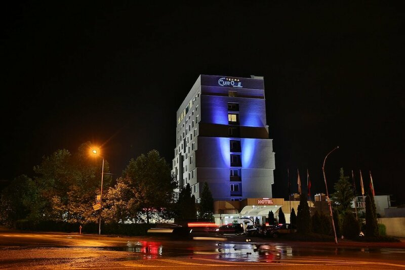 Гостиница Hotel Terra Europe Brontes в Тырговиште