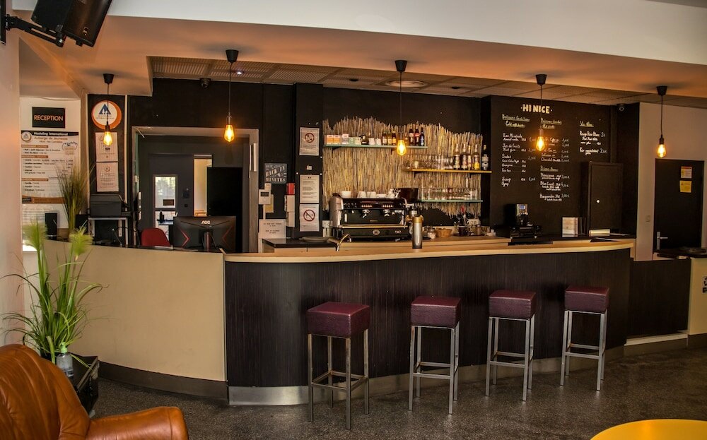 Фото Auberge de Jeunesse Hi Nice - Les Camélias