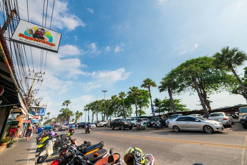 Фото Happy Vikings Hotel