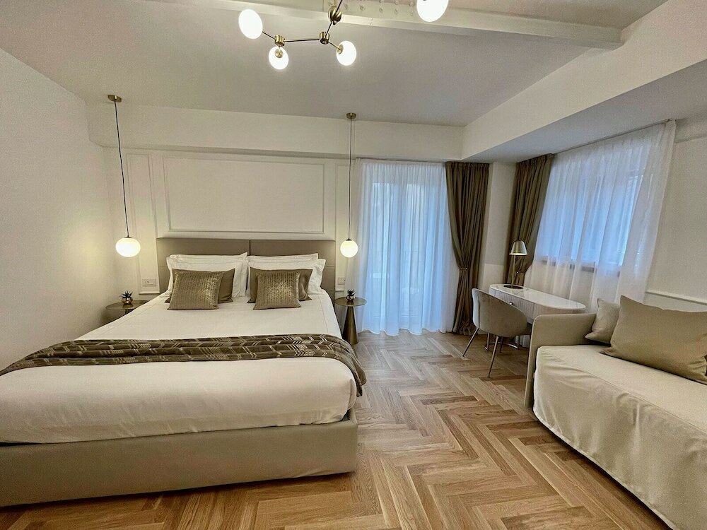 Фото Bellagio Luxury Suites Apartments