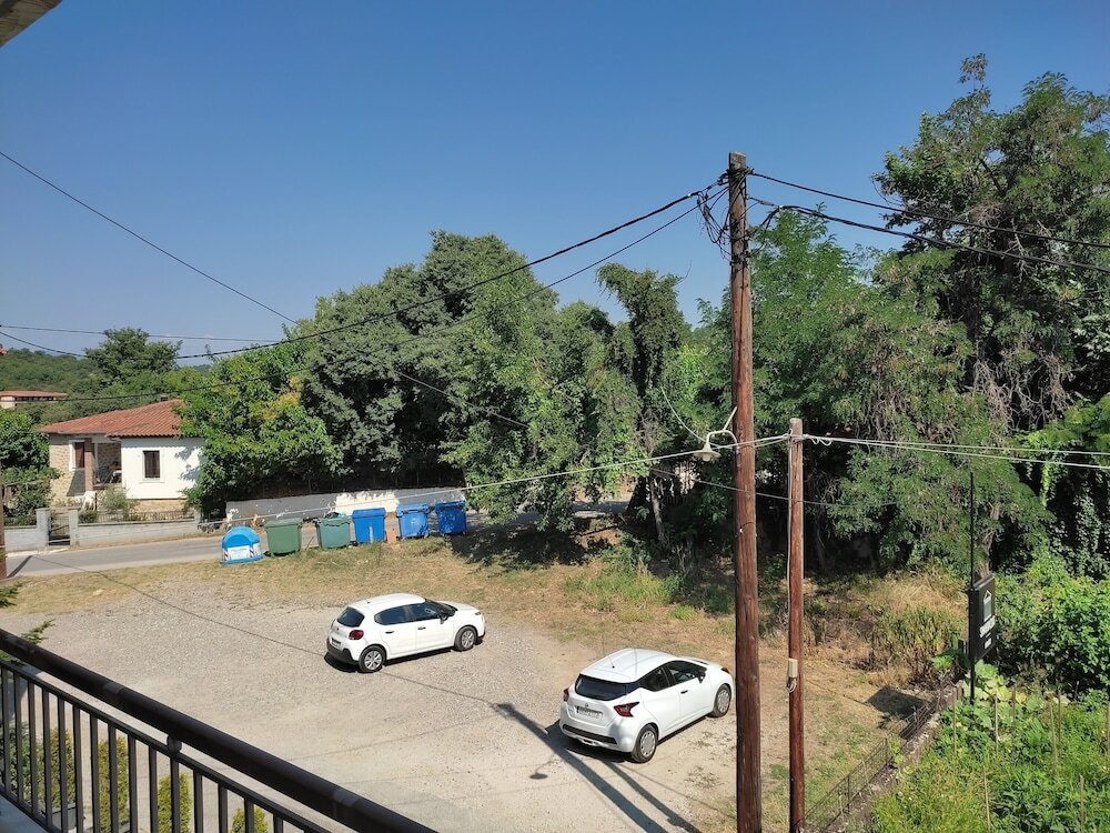 Фото Spartacus House