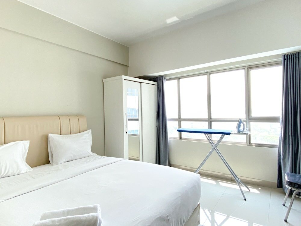 Фото Modern Look Studio At Springlake Summarecon Bekasi Apartment