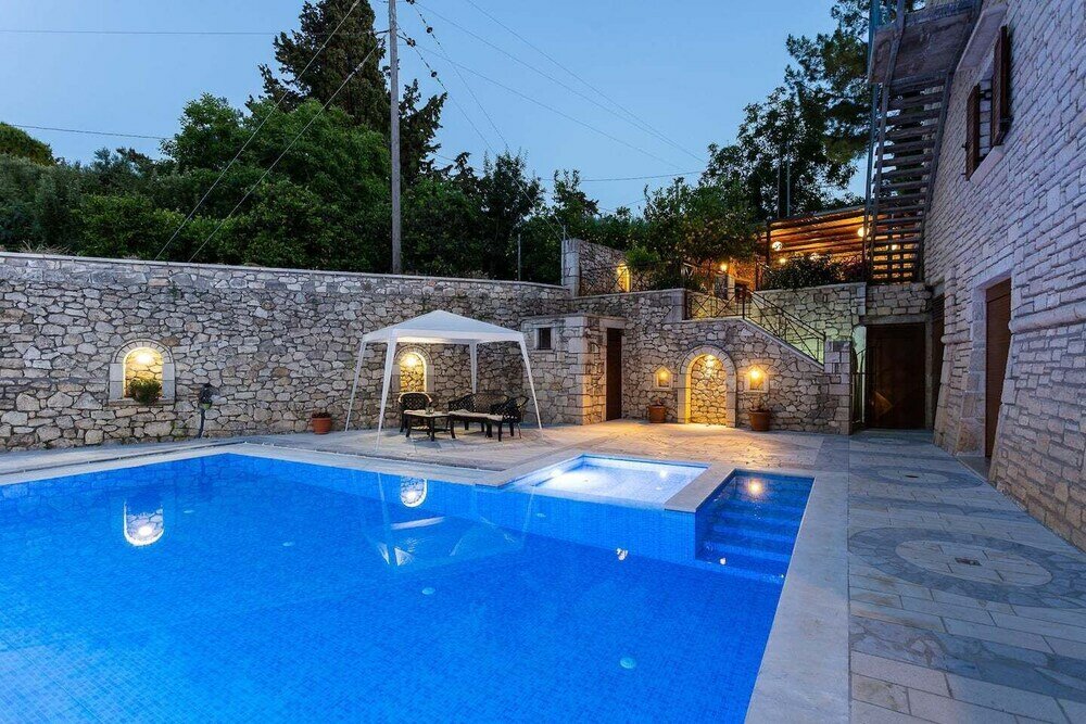 Фото Peacefull Stone-Built Villa