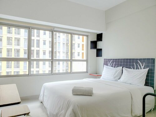 Гостиница Stunning And Comfy Studio Apartment Springlake Summarecon Bekasi в Бекаси
