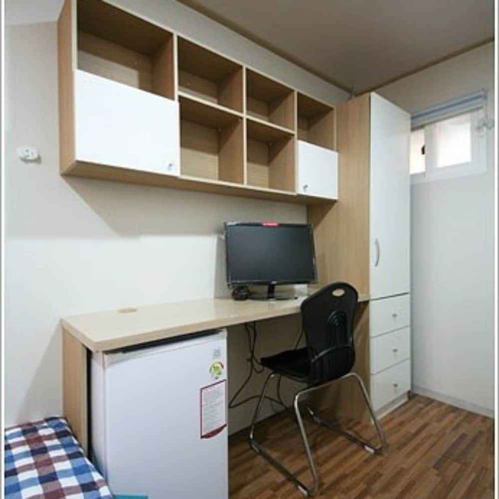 Фото Happy House Jongno