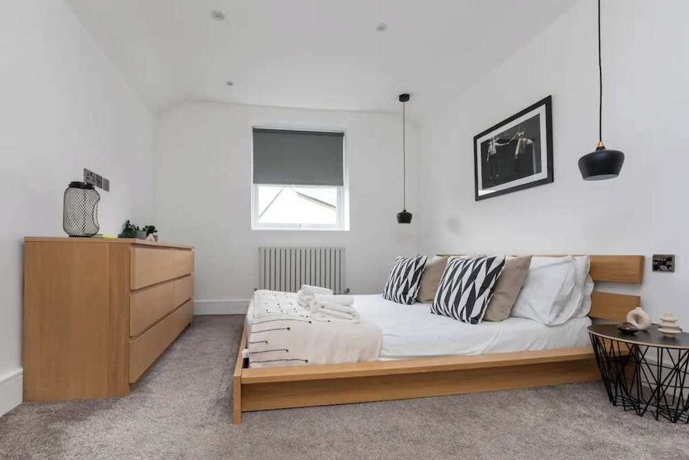 Фото Bright & Stylish 2bd Flat - Brockley