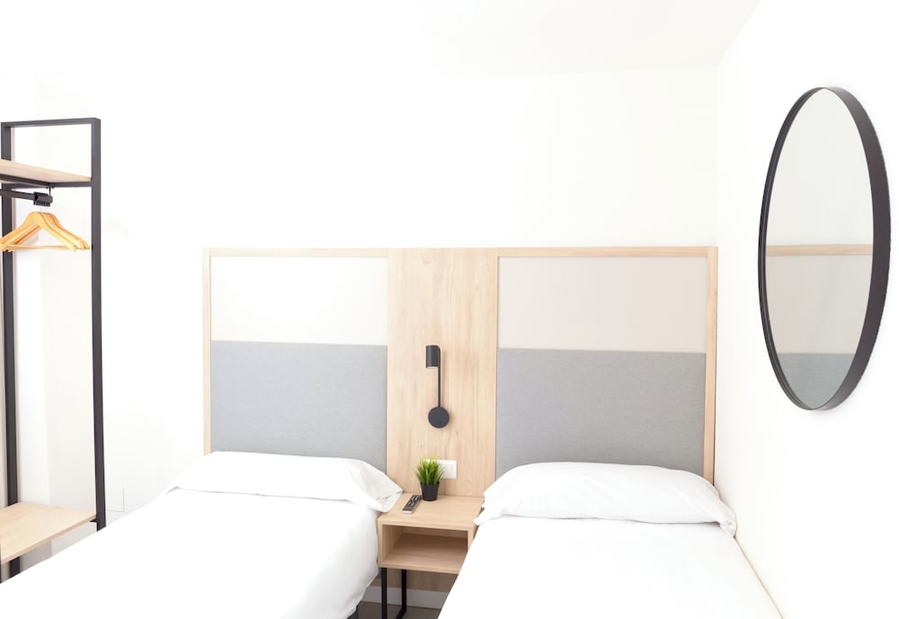 Фото Apartamentos Dynastic Rooms