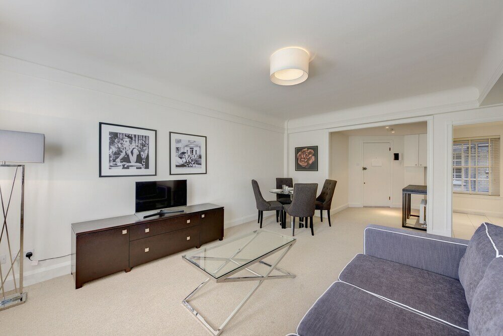 Фото Pelham Court Apartments