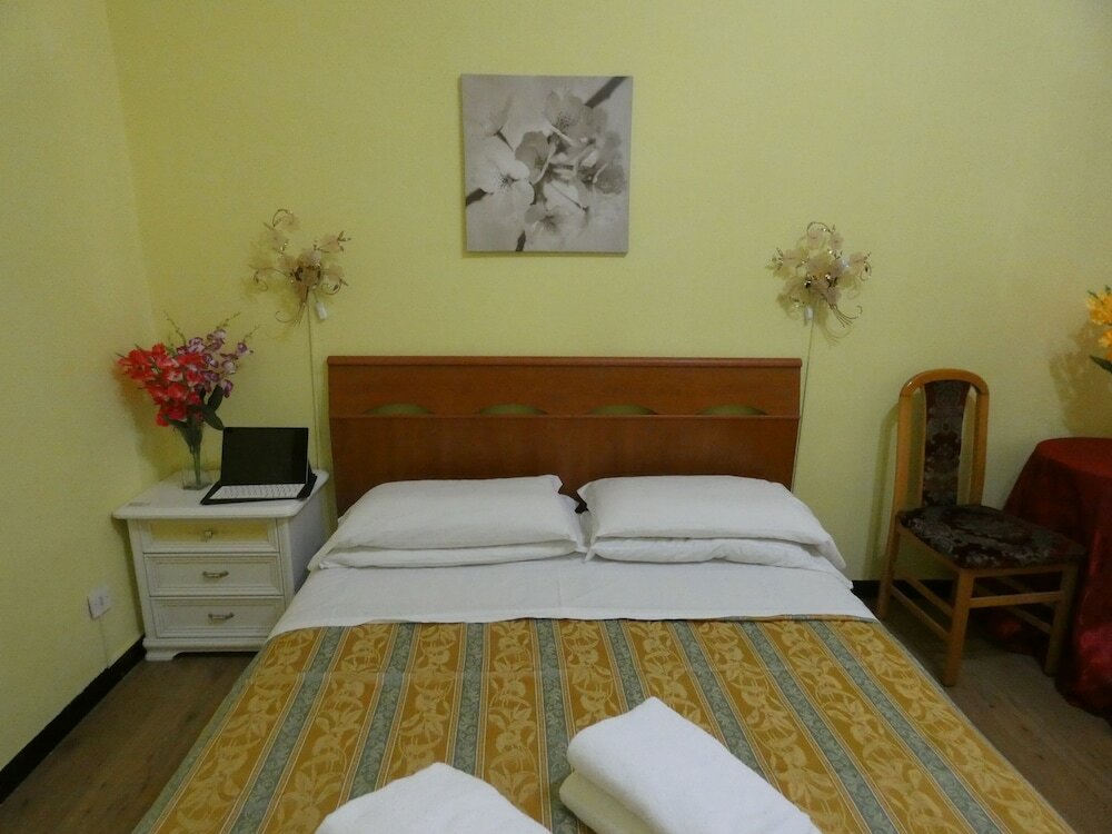 Фото Guest House Sunlight