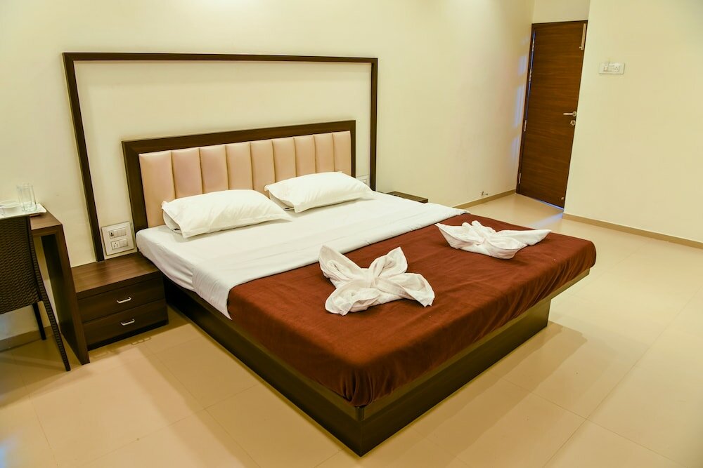 Фото Malvan's Aishwarya Hotel