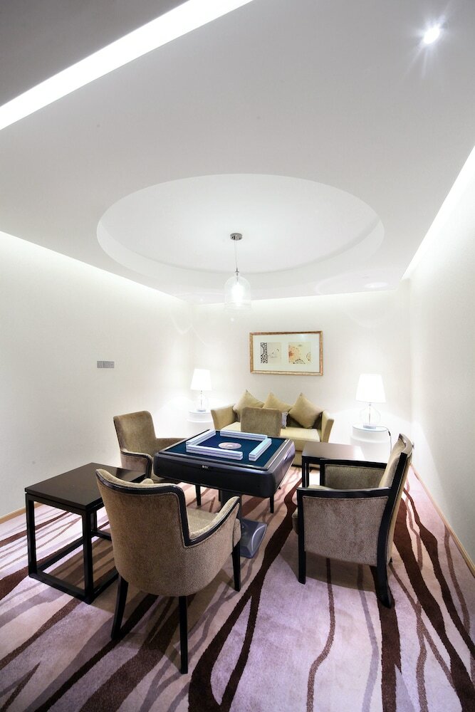 Фото Holiday Inn Chengdu Oriental Plaza