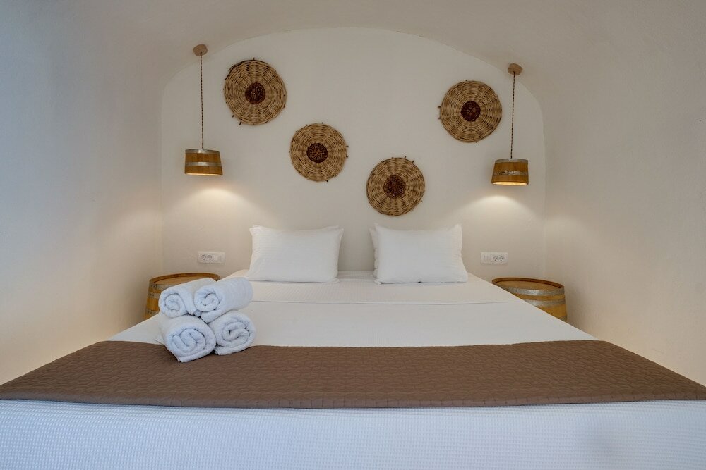 Фото Pasithea Luxury Suites