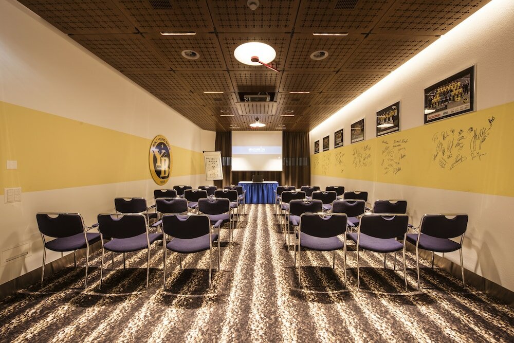 Фото Hotel Ambassador