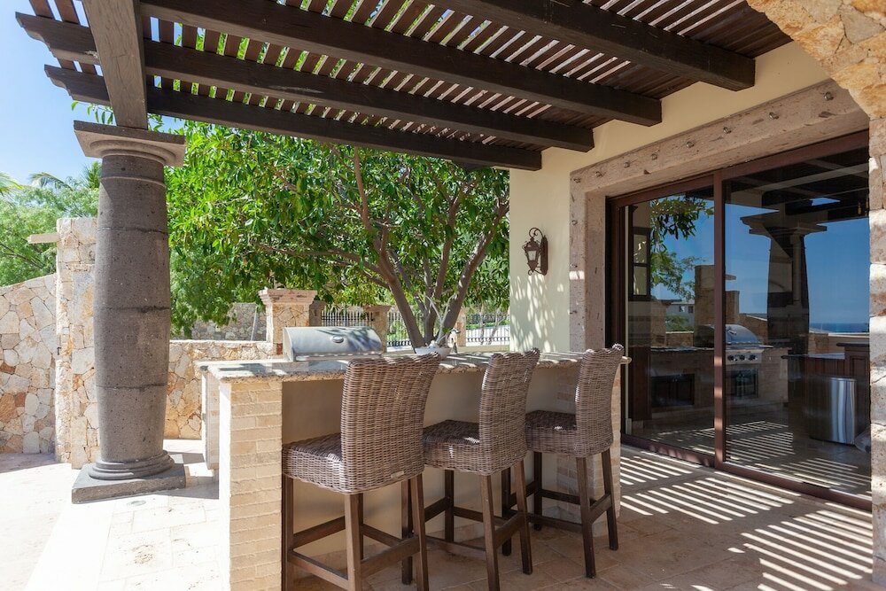 Фото Villa Delmar Exquisite Villa w Views