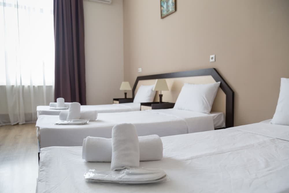 Фото 146405643499