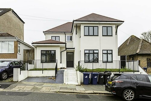 Beautiful 3 Bed Abode in Hanwell