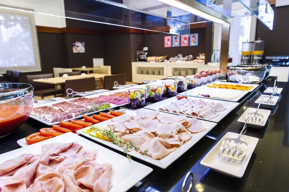 Фото Hotel Valencia Oceanic Affiliated by Meliá