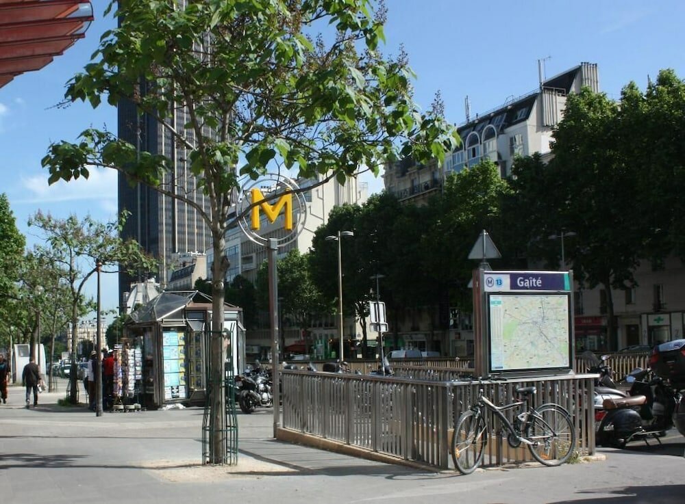 Фото Hôtel Les Artistes