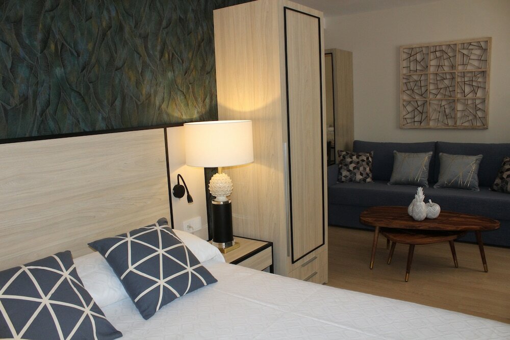 Фото Debambú Atarazanas