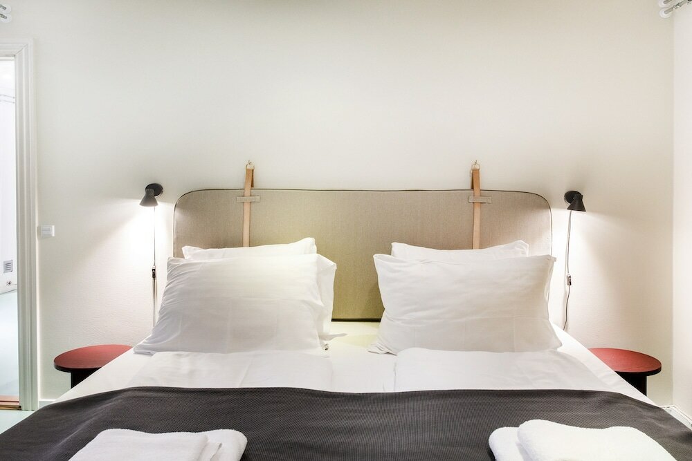 Фото The Townhouse - Into This Place