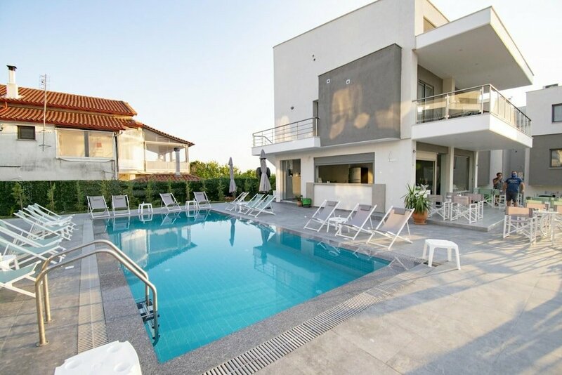 Гостиница Heraclea Luxury Suites Maisonette 27 by Trave