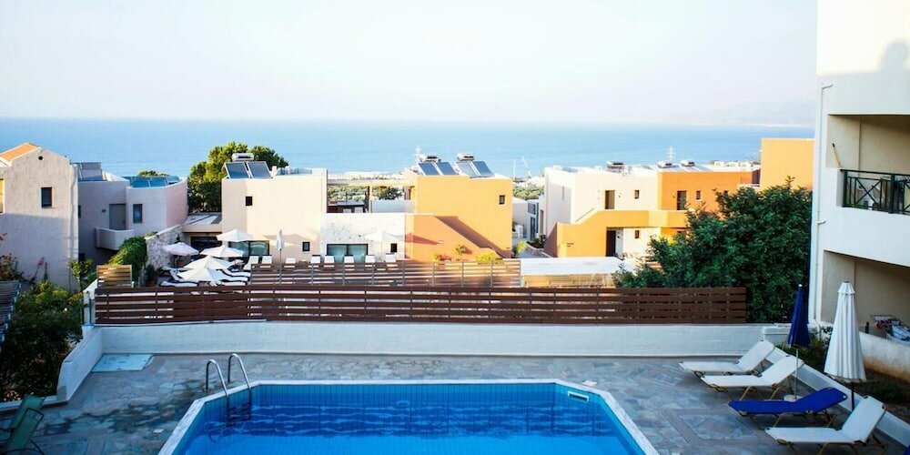 Фото Sandika Apartments