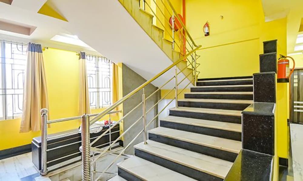 Фото Fabhotel Gns Suites