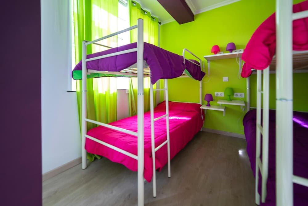 Фото Shiku Hostel