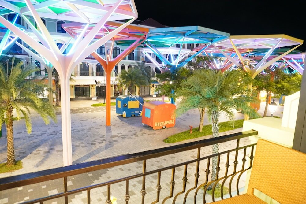 Фото Solea Hotel Grand World Phu Quoc