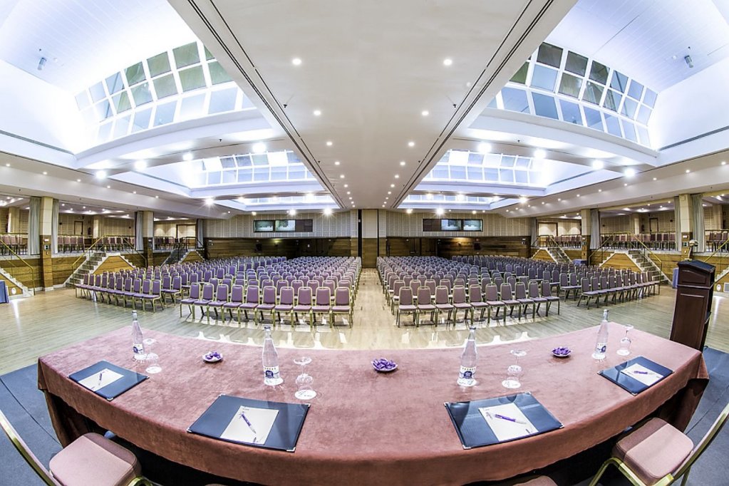 Фото Hotel Ilunion Alcora Sevilla