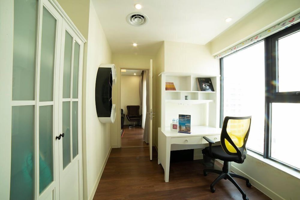 Фото Bayhomes Imperia Garden