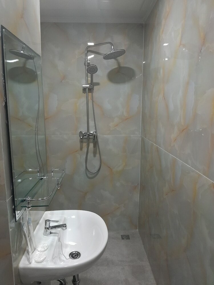 Фото TravelBiz Hotel