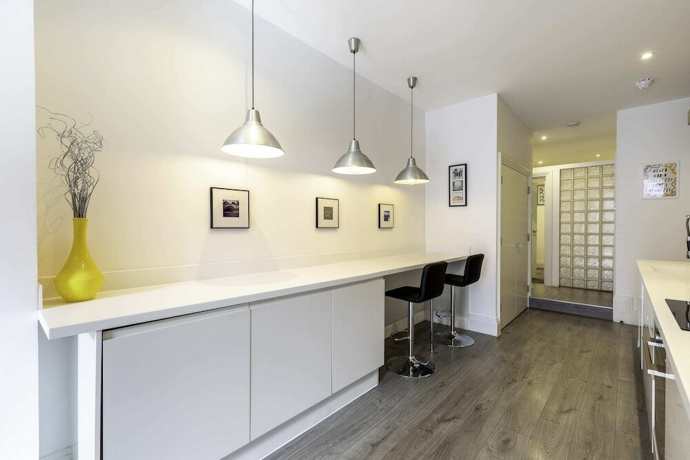 Фото Beautiful One Bed Abode In East Putney