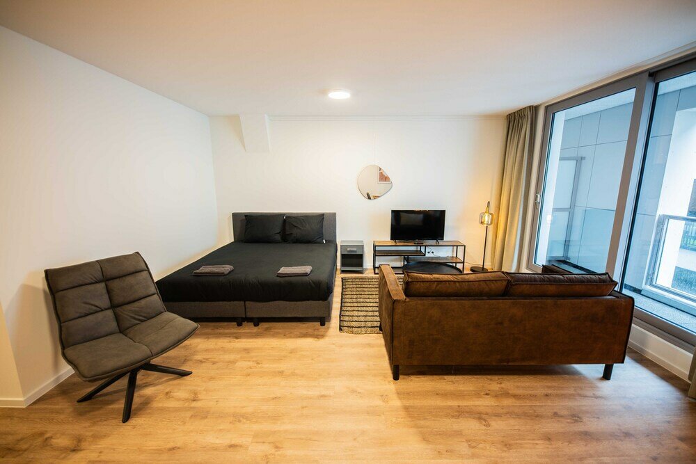 Фото Alphabet Apartments The Hendrik