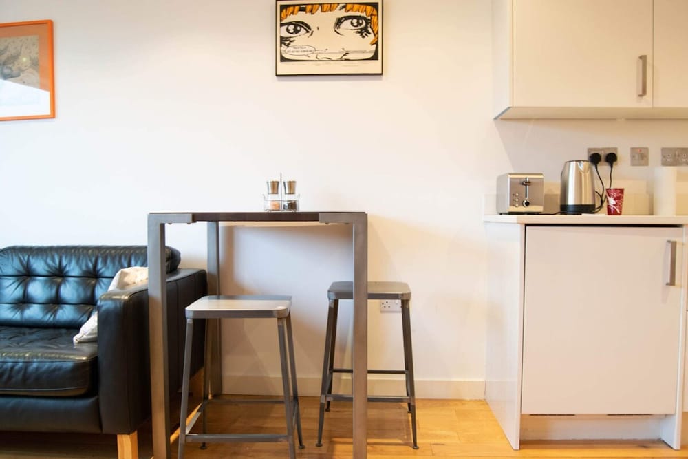 Фото Bright 1 Bed Flat in Bermondsey