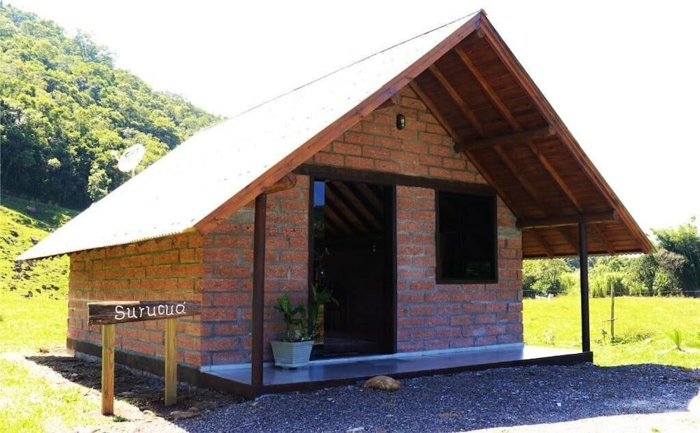 Фото Pousada Chalés Vale do Rio do Boi