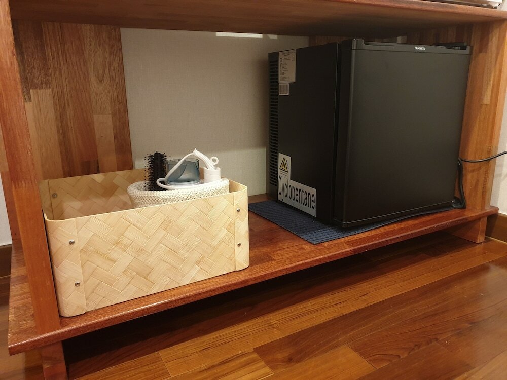 Фото Slow Tree House Hongdae - Caters to Women