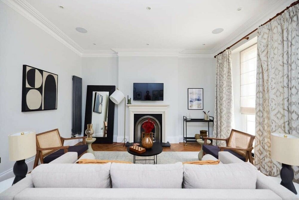 Фото The Camden Place - Breathtaking 4bdr Flat With Garden