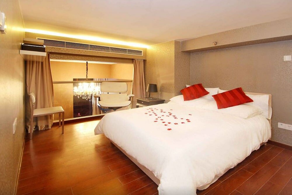 Фото Grandview Golden Palace Weifudun Apartment